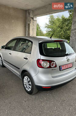 Хэтчбек Volkswagen Golf Plus 2005 в 