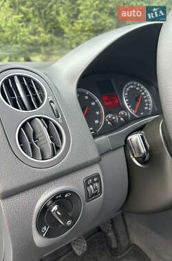 Хэтчбек Volkswagen Golf Plus 2005 в 