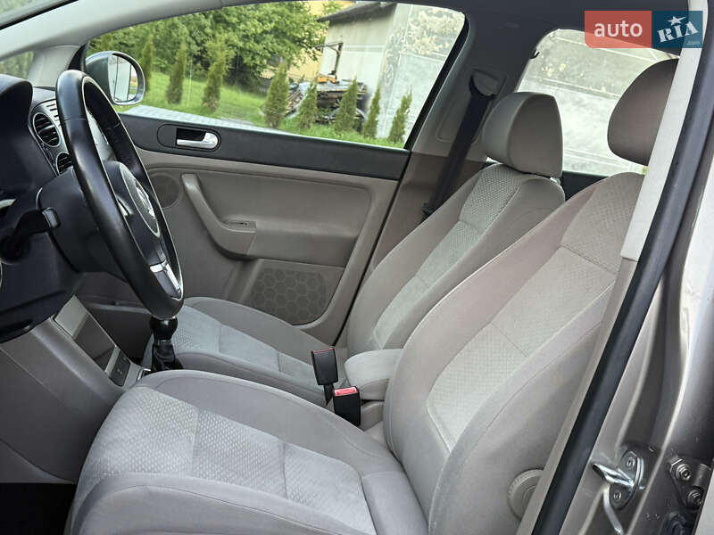 Хэтчбек Volkswagen Golf Plus 2010 в Львове