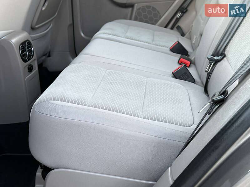 Хэтчбек Volkswagen Golf Plus 2010 в Львове