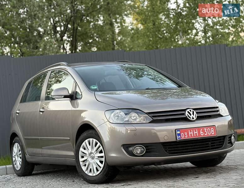 Хэтчбек Volkswagen Golf Plus 2010 в Львове