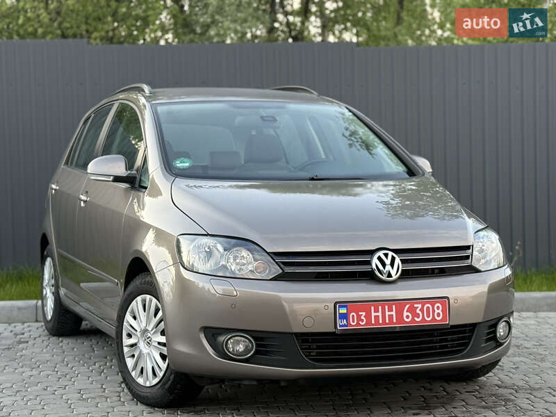 Хэтчбек Volkswagen Golf Plus 2010 в Львове
