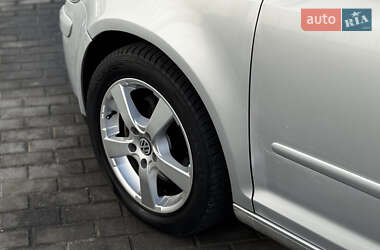 Хэтчбек Volkswagen Golf Plus 2006 в 