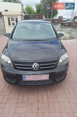 Хэтчбек Volkswagen Golf Plus 2006 в Ровно