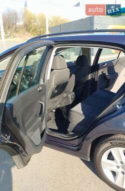 Хэтчбек Volkswagen Golf Plus 2009 в 