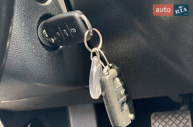 Хэтчбек Volkswagen Golf Plus 2009 в 
