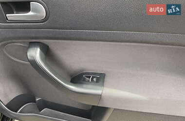 Хэтчбек Volkswagen Golf Plus 2009 в 