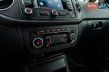 Хэтчбек Volkswagen Golf Plus 2009 в 