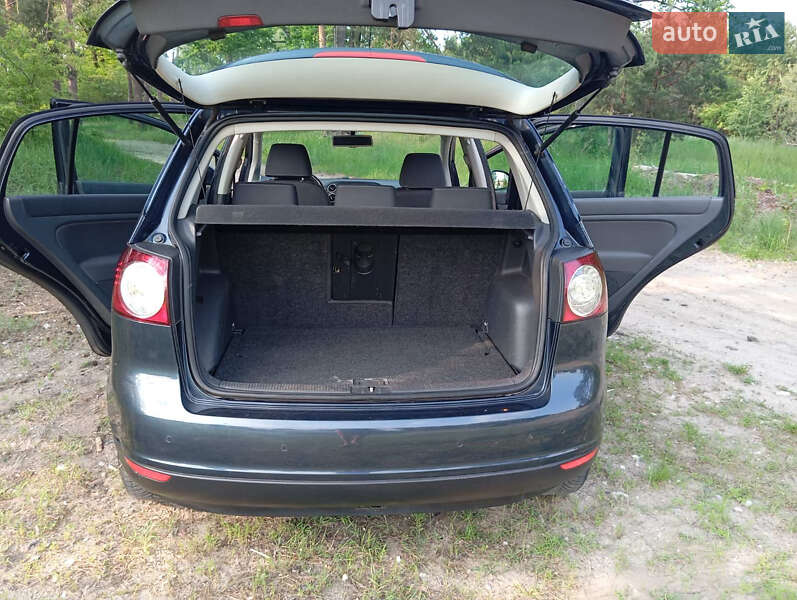 Хэтчбек Volkswagen Golf Plus 2008 в Киеве