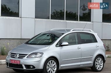 Хэтчбек Volkswagen Golf Plus 2009 в 