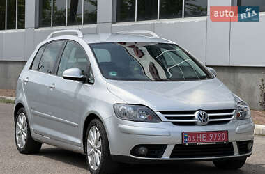 Хэтчбек Volkswagen Golf Plus 2009 в 