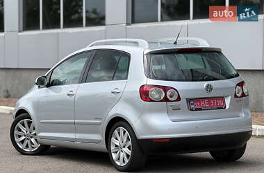 Хэтчбек Volkswagen Golf Plus 2009 в 