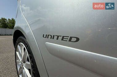 Хэтчбек Volkswagen Golf Plus 2009 в 