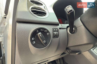 Хэтчбек Volkswagen Golf Plus 2009 в 