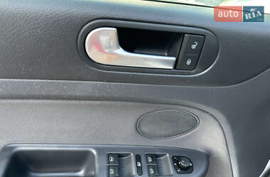 Хетчбек Volkswagen Golf Plus 2008 в 