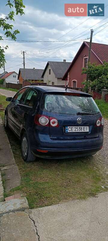 Хэтчбек Volkswagen Golf Plus 2005 в Глыбокой