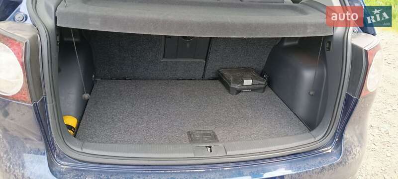 Хэтчбек Volkswagen Golf Plus 2005 в Глыбокой