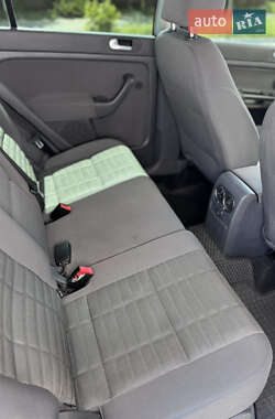 Хэтчбек Volkswagen Golf Plus 2006 в 