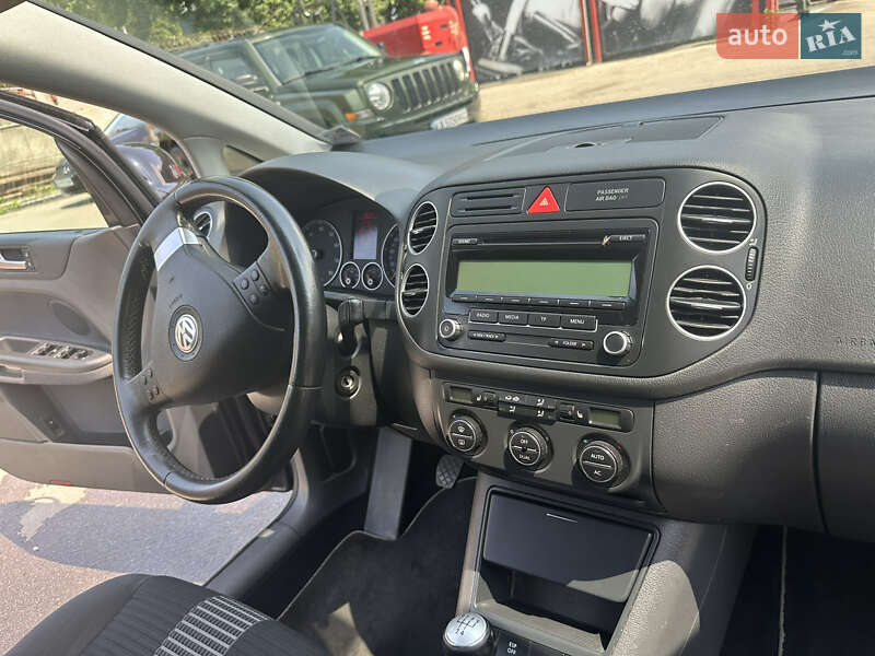 Хетчбек Volkswagen Golf Plus 2009 в Ніжині