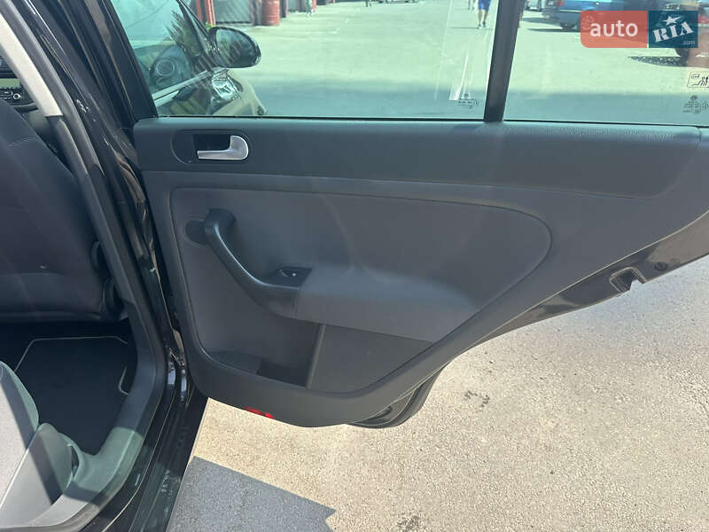 Хетчбек Volkswagen Golf Plus 2009 в Ніжині