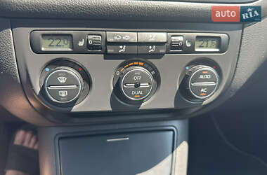 Хэтчбек Volkswagen Golf Plus 2009 в 