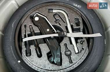 Хэтчбек Volkswagen Golf Plus 2010 в 