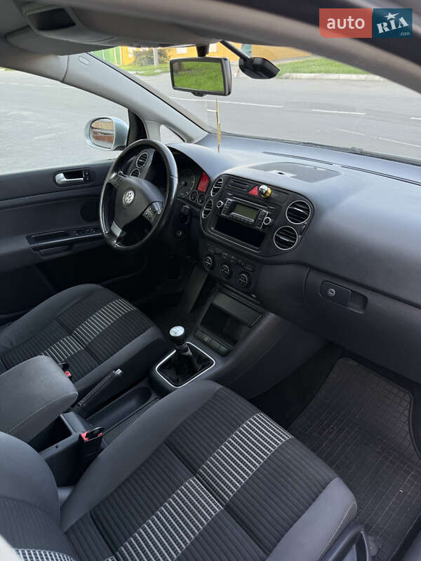Хетчбек Volkswagen Golf Plus 2008 в Вінниці