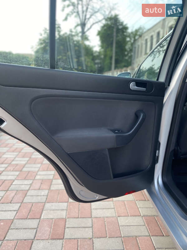 Хетчбек Volkswagen Golf Plus 2006 в Хоролі