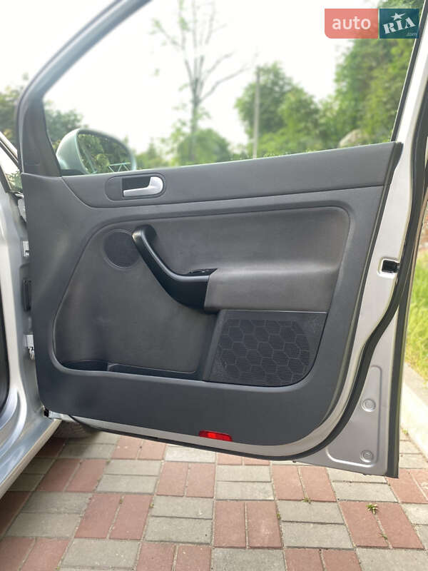 Хетчбек Volkswagen Golf Plus 2006 в Хоролі