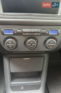 Хэтчбек Volkswagen Golf Plus 2008 в 