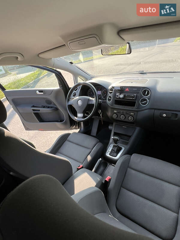 Хетчбек Volkswagen Golf Plus 2007 в Рівному