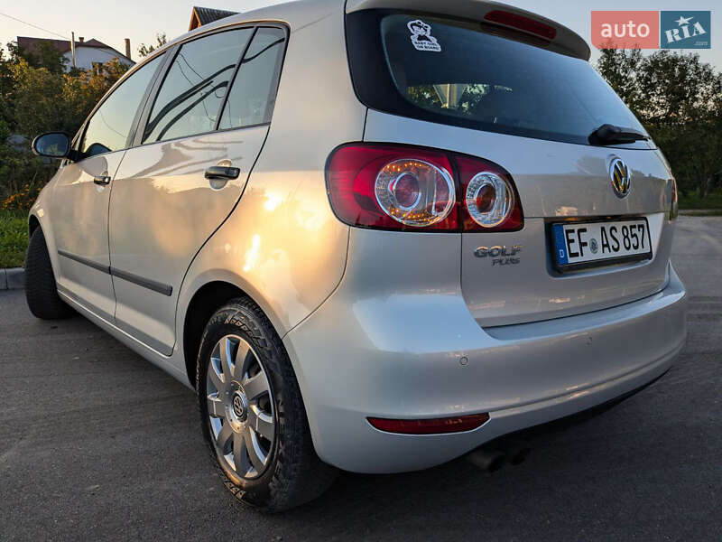 Хетчбек Volkswagen Golf Plus 2010 в Дрогобичі