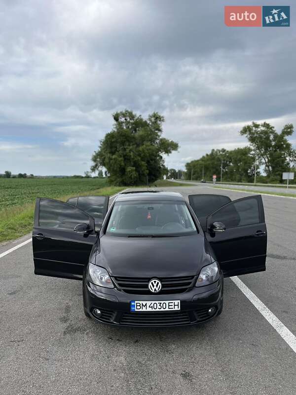 Хетчбек Volkswagen Golf Plus 2006 в Ромнах