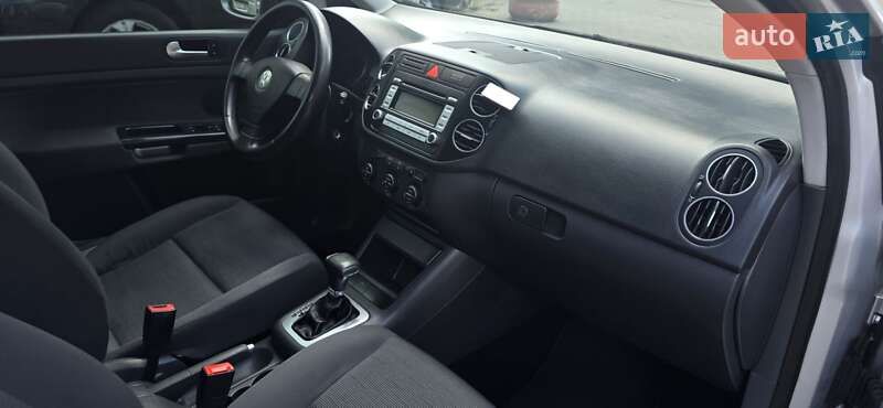 Хэтчбек Volkswagen Golf Plus 2006 в Черновцах