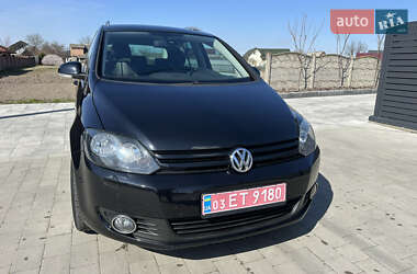 Хэтчбек Volkswagen Golf Plus 2012 в 