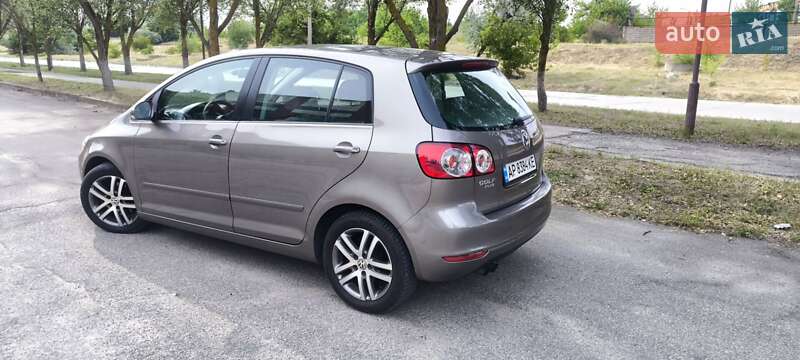 Хетчбек Volkswagen Golf Plus 2009 в Запоріжжі