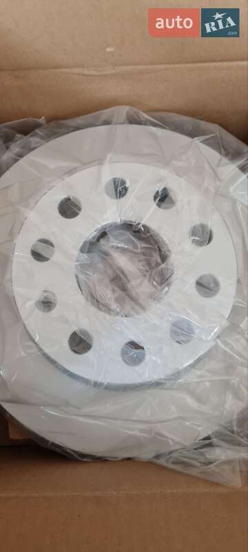 Хэтчбек Volkswagen Golf Plus 2010 в Черкассах фото 156 Хэтчбек Volkswagen Golf Plus 2010 в Черкассах