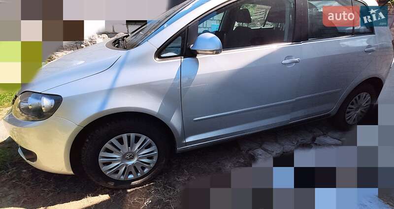 Хэтчбек Volkswagen Golf Plus 2010 в Кременчуге