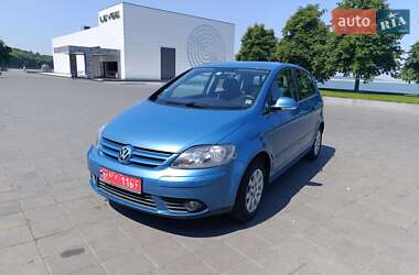 Хэтчбек Volkswagen Golf Plus 2006 в Светловодске