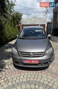 Хэтчбек Volkswagen Golf Plus 2007 в Ромнах