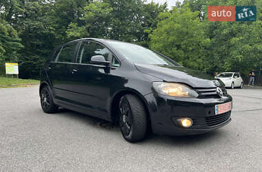 Хэтчбек Volkswagen Golf Plus 2011 в 