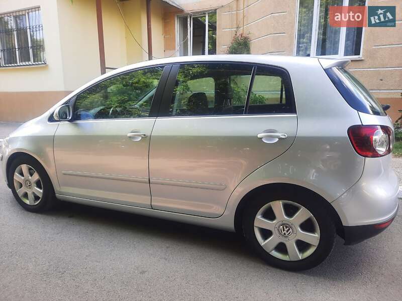 Хетчбек Volkswagen Golf Plus 2008 в Києві
