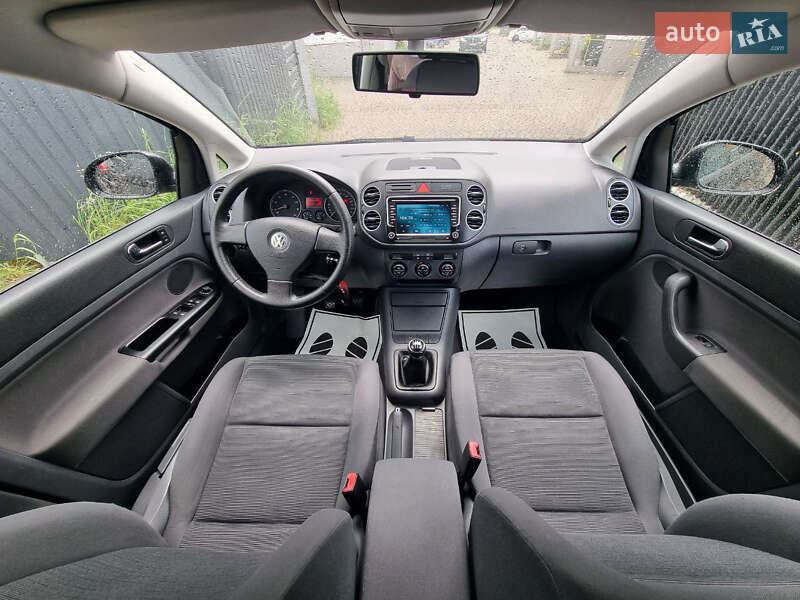 Хэтчбек Volkswagen Golf Plus 2005 в Львове