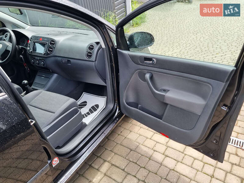 Хэтчбек Volkswagen Golf Plus 2005 в Львове