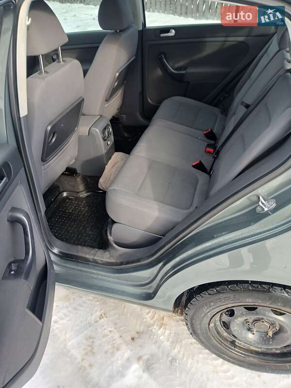 Хэтчбек Volkswagen Golf Plus 2006 в Берегомете