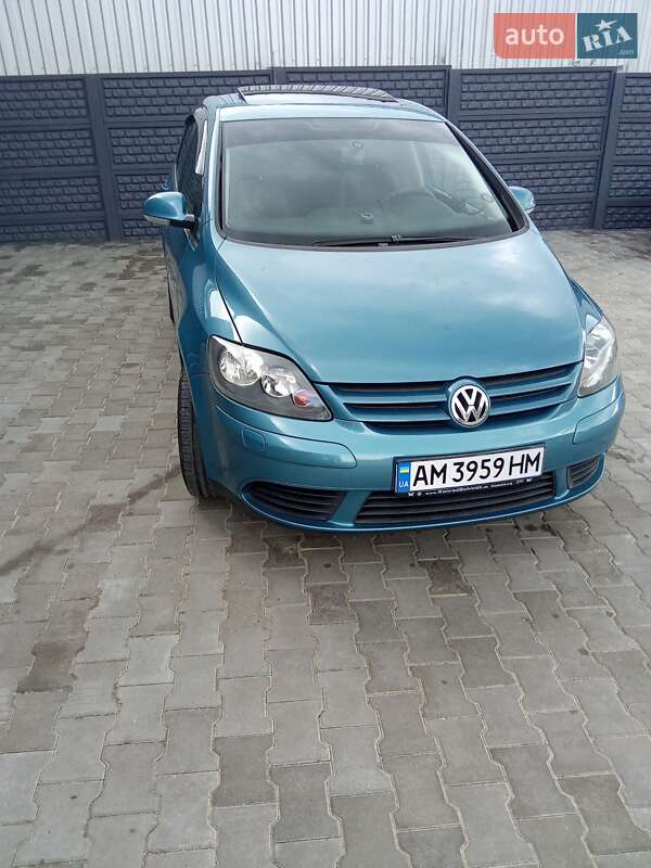 Хэтчбек Volkswagen Golf Plus 2006 в 
