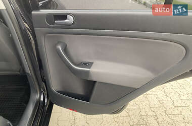 Хэтчбек Volkswagen Golf Plus 2007 в 