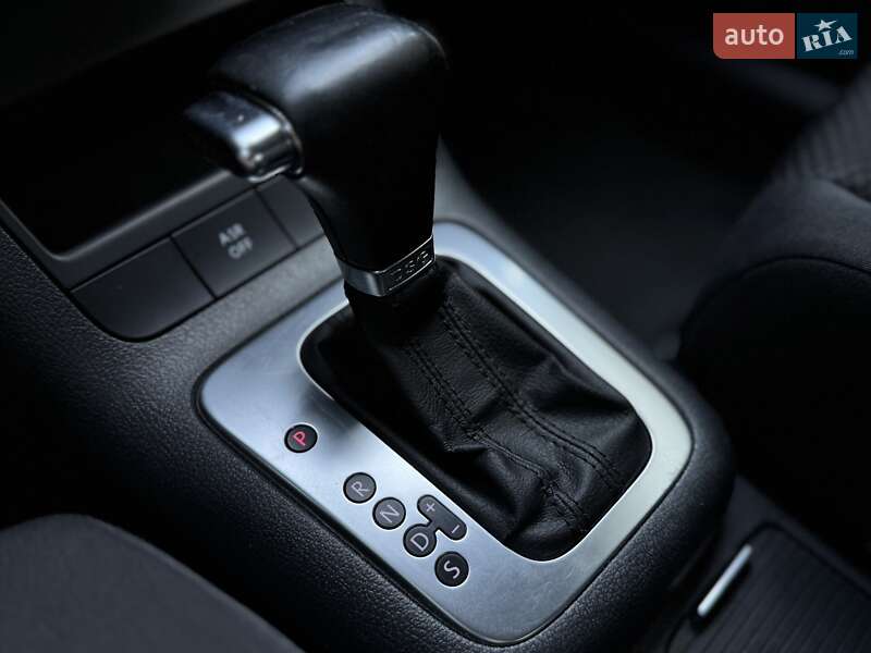 Хэтчбек Volkswagen Golf Plus 2010 в Днепре