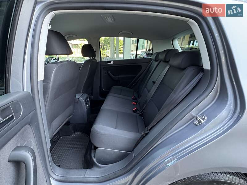 Хэтчбек Volkswagen Golf Plus 2010 в Днепре