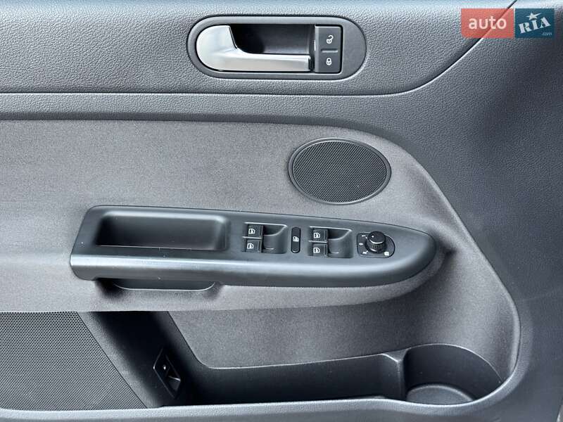 Хэтчбек Volkswagen Golf Plus 2010 в Днепре